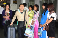 Danang welcomes first direct flight